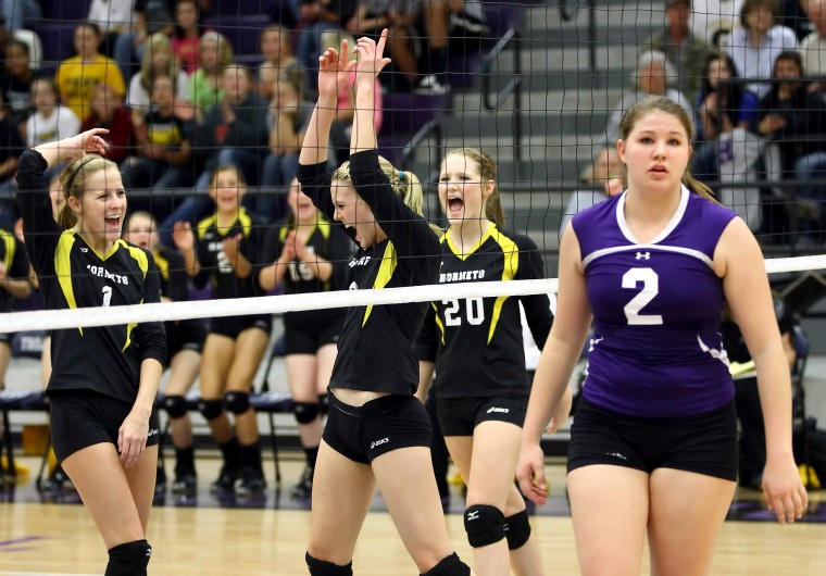 Gatesville Sweeps Alvarado in Bi-District Playoff